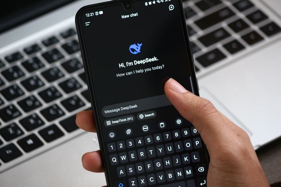 imagen potencia negocio venezolano chatbots whatsapp