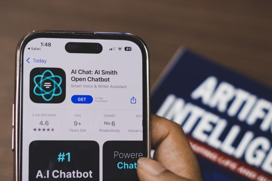 imagen optimiza atencion cliente chatbots whatsapp